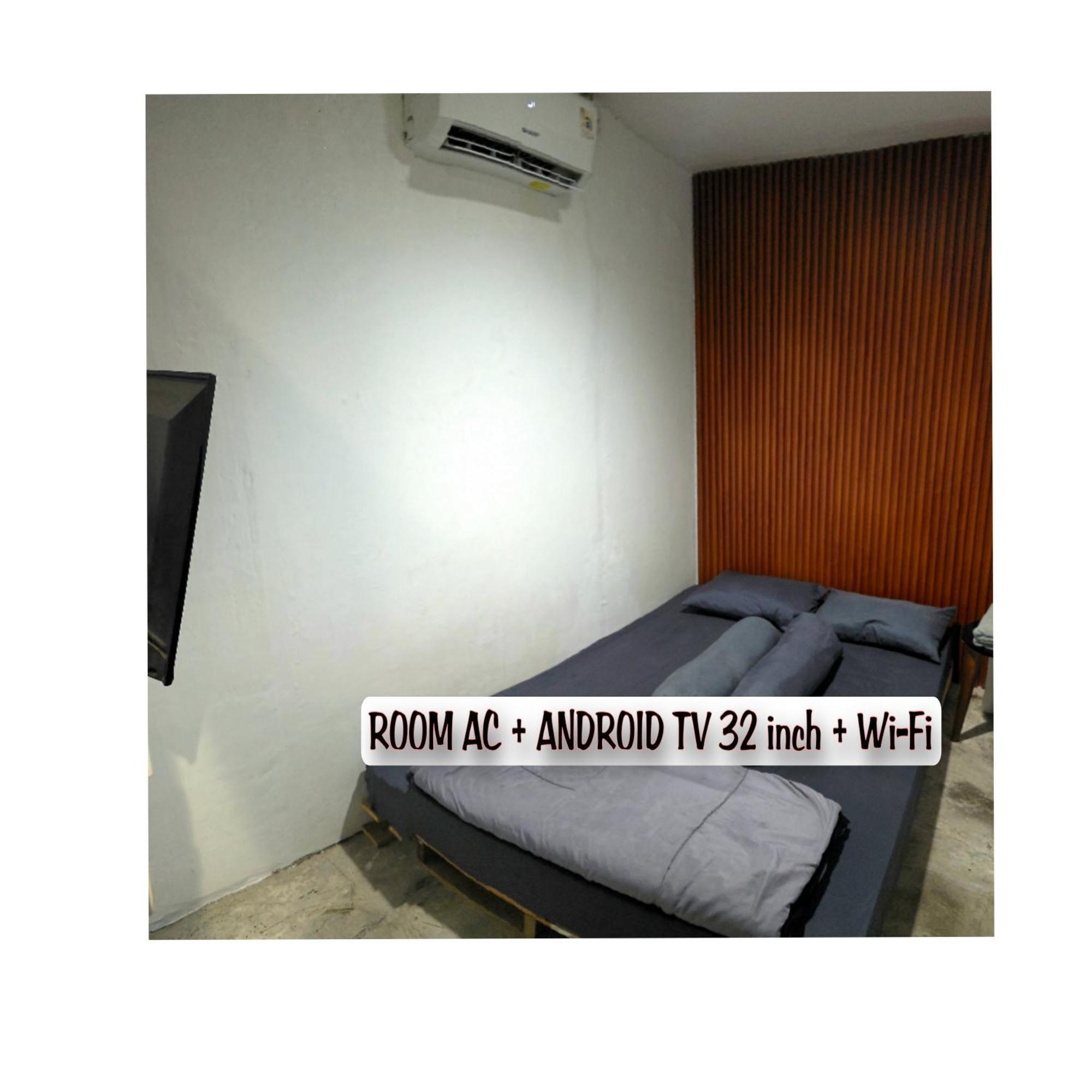 Cilacap Guest House Екстериор снимка